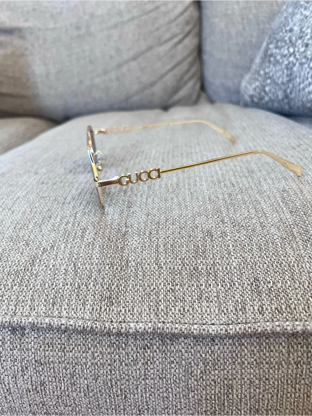 Gucci Metal Gold Frame Black Lens Sunglasses
